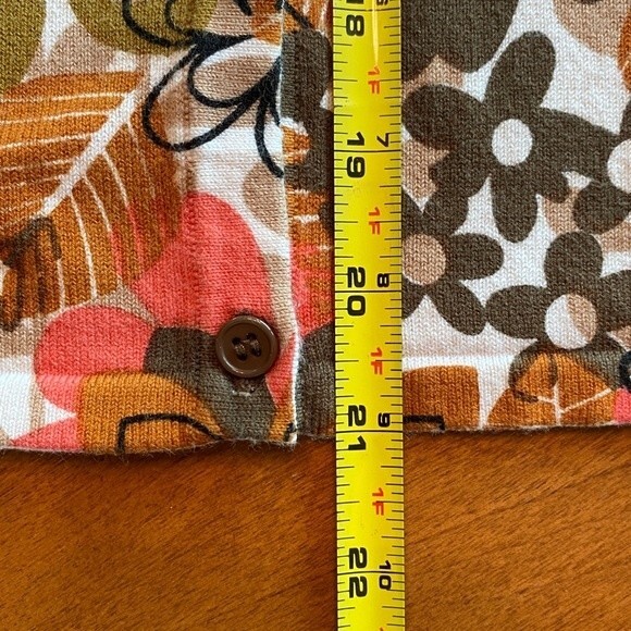 Willi Smith button fall floral sweater light weight. - Picture 7 of 9